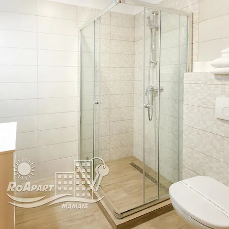 Apartment Roapart- De Lux Cu Si Mare La 2 Min De Plaja