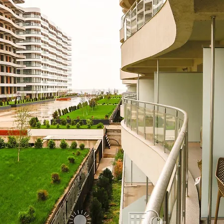 Apartment Roapart- De Lux Cu Si Mare La 2 Min De Plaja