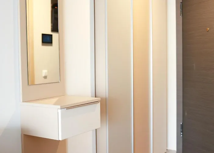 Διαμέρισμα Roapart- De Lux Cu Si Mare La 2 Min De Plaja Mamaia